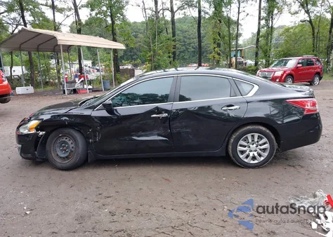 2013 Nissan Altima 2.5 S z USA, uszkodzony, nr VIN 1N4AL3AP6DC277237